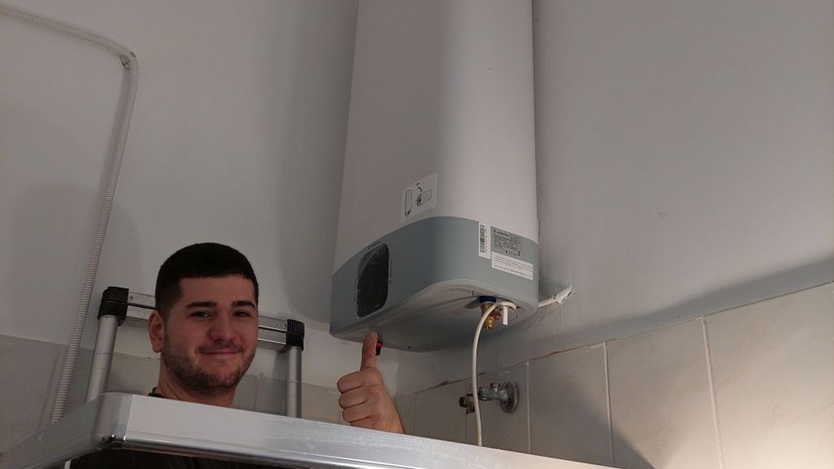 Meleg víz a fürdőszobában