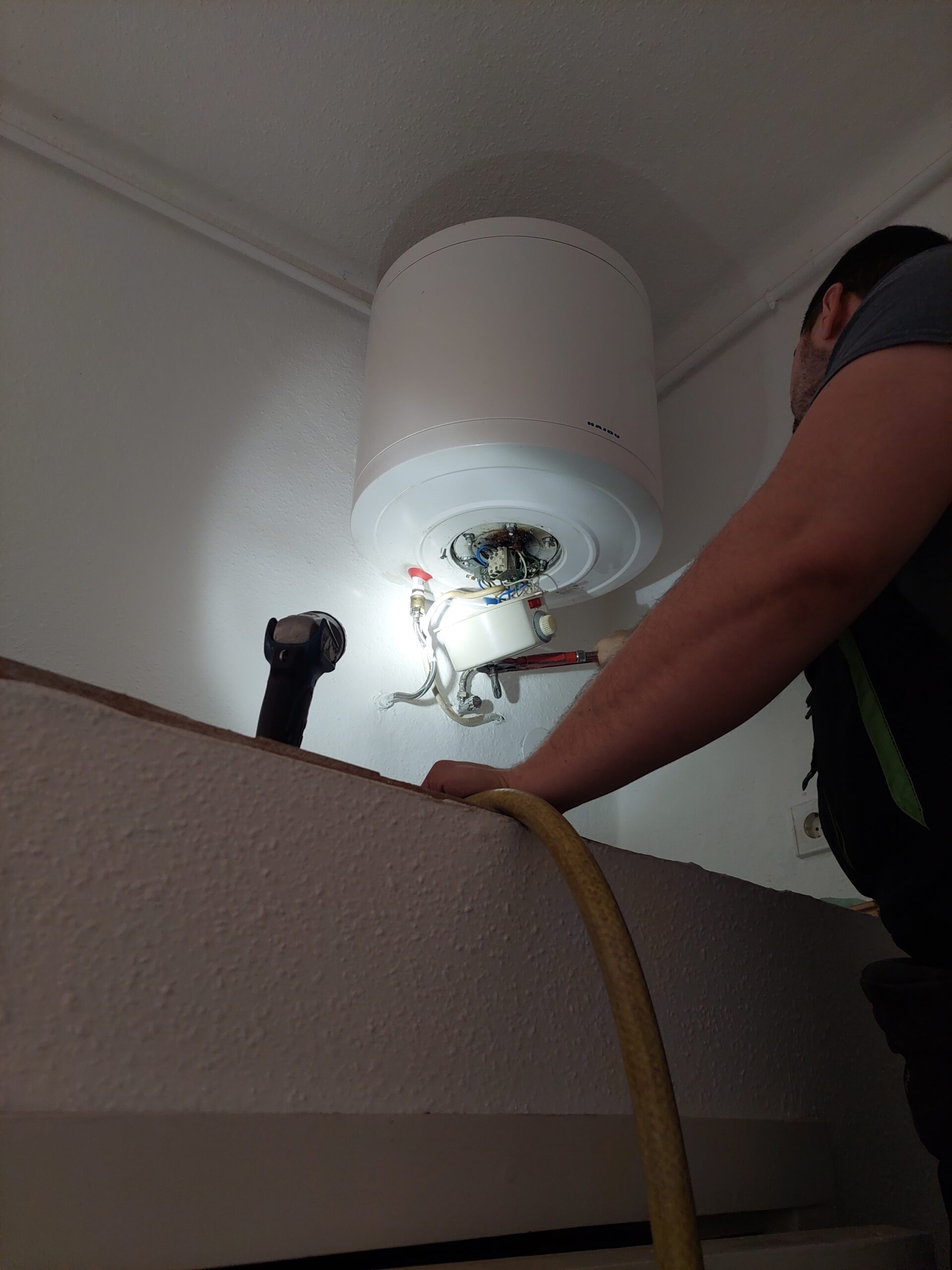 Bojler javítás a közelben, Nyári Tibor Hajdu bojler szerelő