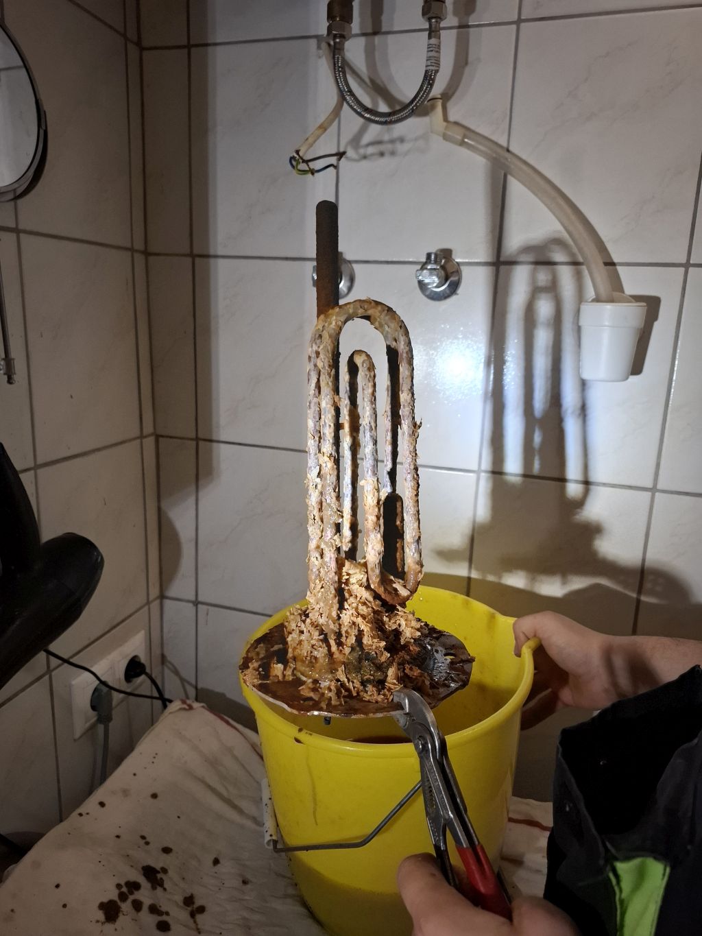 Nem melegít a bojler Dunaharaszti