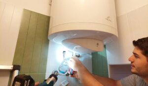 Új Hajdu Z 80 C ERP villanybojler szakszerű beszerelése Budapesten tapasztalt szakembereink által