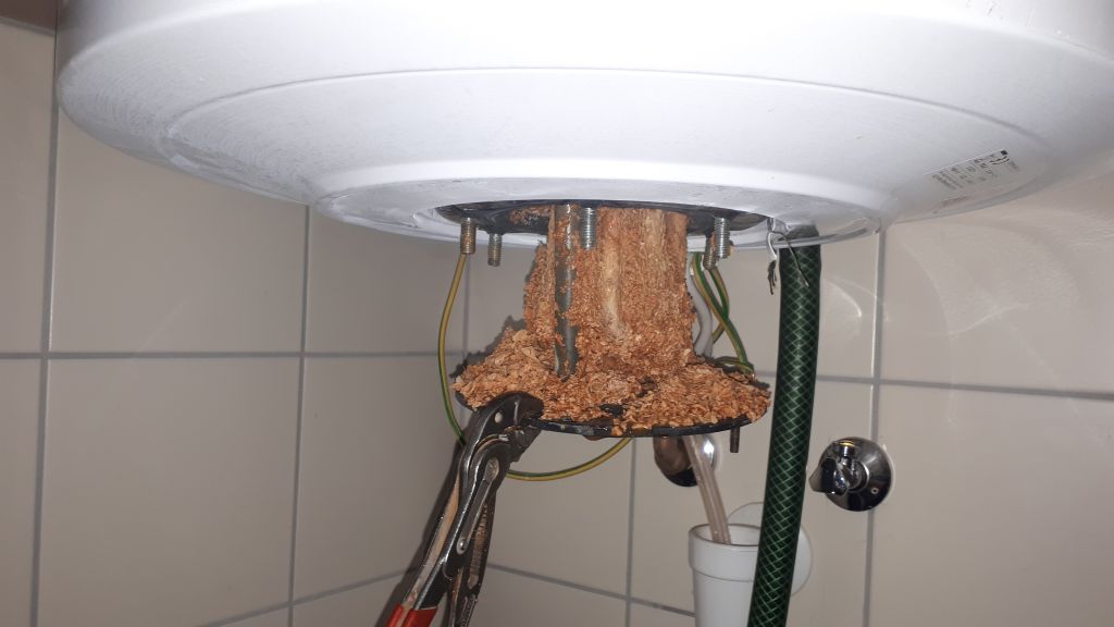 Bojler lassan melegít vízkő lerakódás miatt